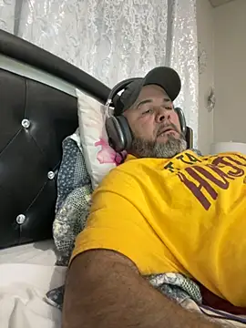 Cristian-Brayan online show from October 30, 10:49 am