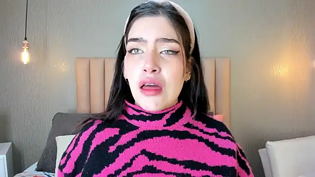Snapshot of Alexa_Thaylor_ chatting on January 29, 2:10 pm Alexa Thaylor online show from January 29, 2:10 pm