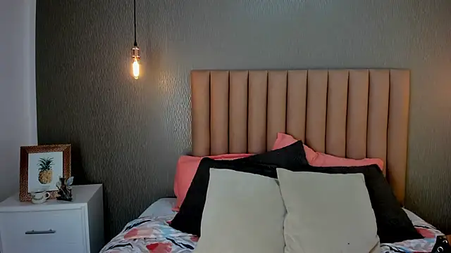 Snapshot of Alexa_Thaylor_ chatting on February 10, 2:16 pm Alexa Thaylor online show from February 10, 2:16 pm