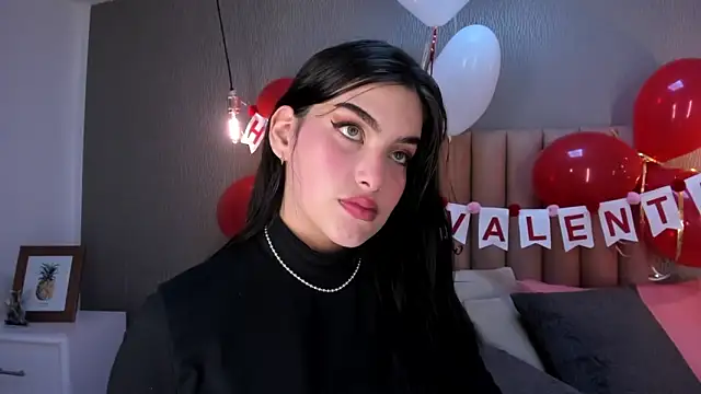 Snapshot of Alexa_Thaylor_ chatting on February 16, 5:15 pm Alexa Thaylor online show from February 16, 5:15 pm