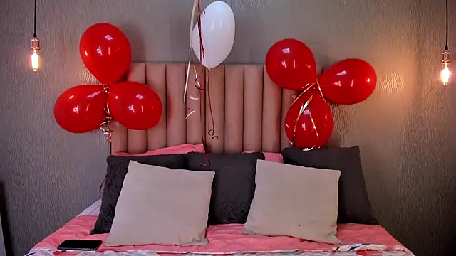 Snapshot of Alexa_Thaylor_ chatting on February 21, 2:48 pm Alexa Thaylor online show from February 21, 2:48 pm
