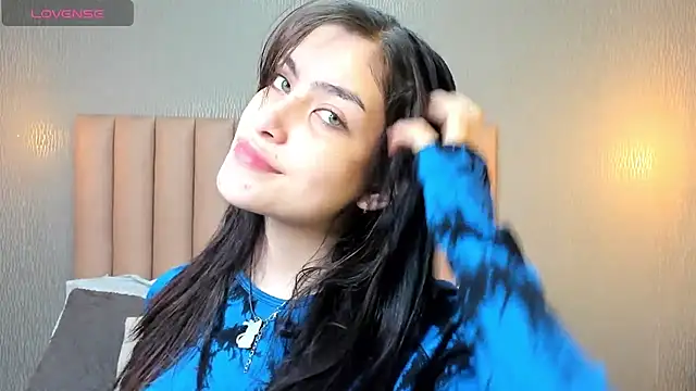 Snapshot of Alexa_Thaylor_ chatting on March 19, 2:35 pm Alexa Thaylor online show from March 19, 2:35 pm