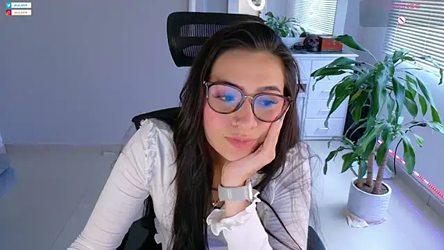 ImLui lu online show from January 23, 8:45 pm