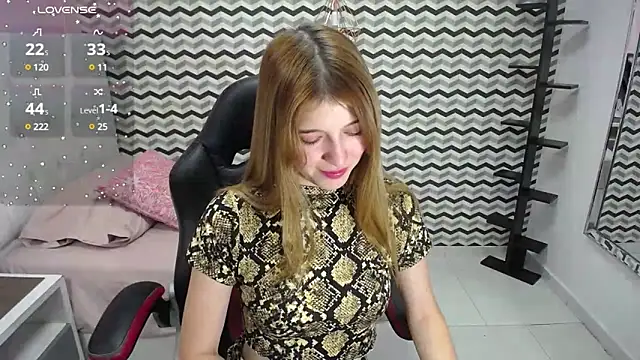 LILAFAVE online show from February 15, 12:22 pm