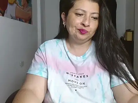 Snapshot of Victoriaevans1 chatting on June 4, 6:03 pm Victoriaevans1 online show from June 4, 6:03 pm