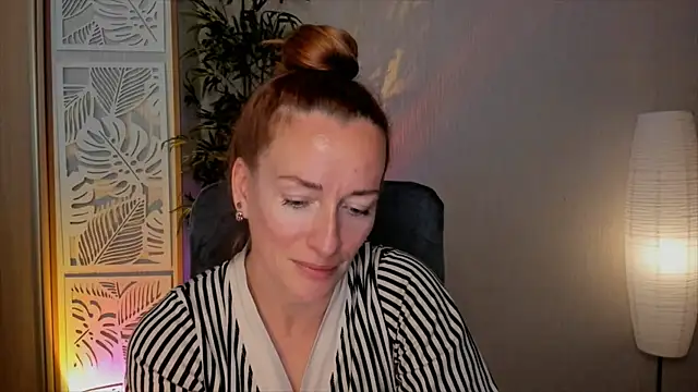 RebeccaMartinez online show from June 4, 12:11 pm