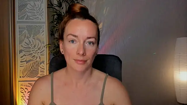 RebeccaMartinez online show from June 12, 5:28 am