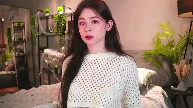 AuroraMari online show from November 8, 11:25 pm