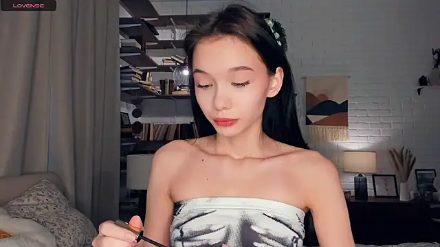 Snapshot of Riskyproject chatting on February 6, 9:43 am Riskyproject online show from February 6, 9:43 am