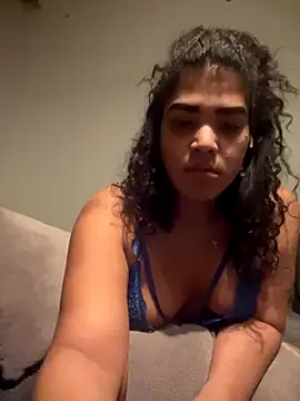 Snapshot of sophiahot_thick chatting on December 1, 11:43 pm sophiahot thick online show from December 1, 11:43 pm