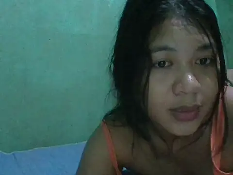 Snapshot of _smiling4u_ chatting on October 26, 1:50 pm smiling4u online show from October 26, 1:50 pm