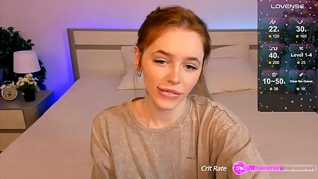 Snapshot of Phoenix_Margo chatting on December 8, 3:32 am Phoenix Margo online show from December 8, 3:32 am