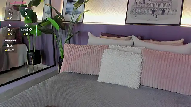 Snapshot of susan_cute198 chatting on November 8, 12:16 pm susan cute198 online show from November 8, 12:16 pm