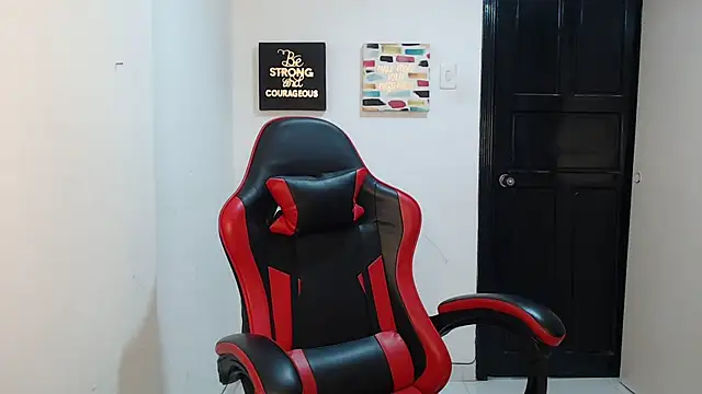 Liamiler01  online show from September 22, 12:40 pm