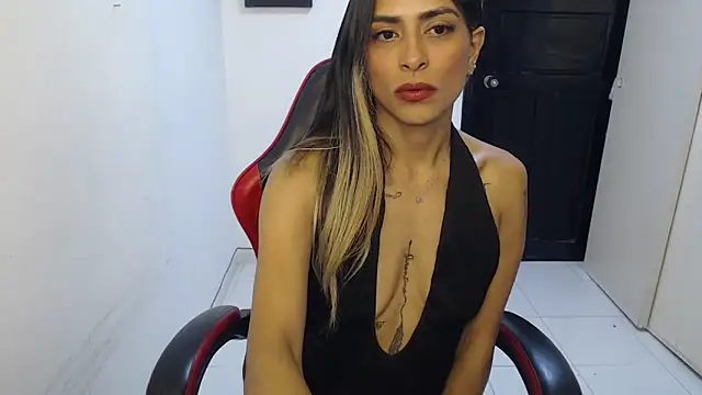 Liamiler01  online show from December 13, 7:53 pm