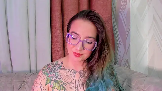 Snapshot of DEVA_BLUE_ chatting on January 14, 7:48 am DEVA BLUE online show from January 14, 7:48 am