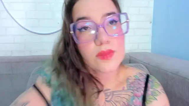 Snapshot of DEVA_BLUE_ chatting on February 26, 5:31 am DEVA BLUE online show from February 26, 5:31 am