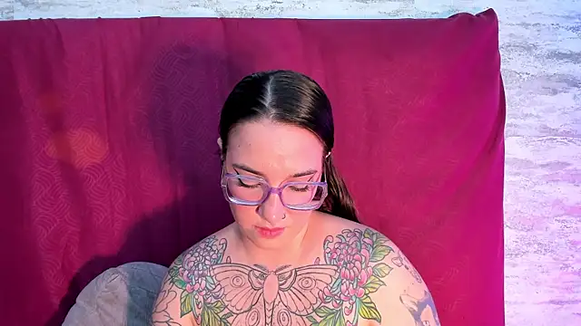 Snapshot of DEVA_BLUE_ chatting on March 15, 2:24 am DEVA BLUE online show from March 15, 2:24 am