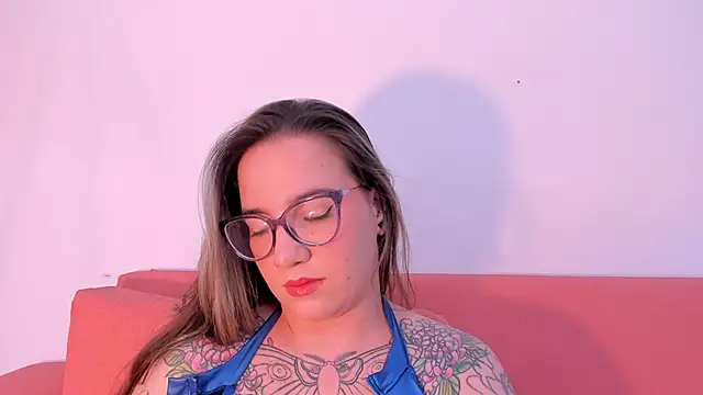 Snapshot of DEVA_BLUE_ chatting on May 22, 4:19 am DEVA BLUE online show from May 22, 4:19 am