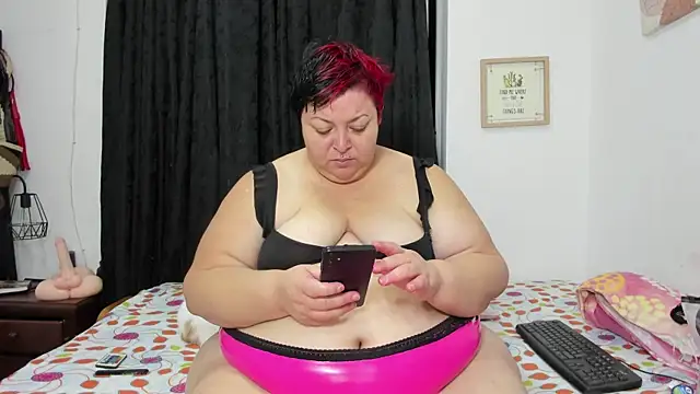 Snapshot of MANDY_GIRL_BBW chatting on October 6, 10:23 am MANDY GIRL BBW online show from October 6, 10:23 am