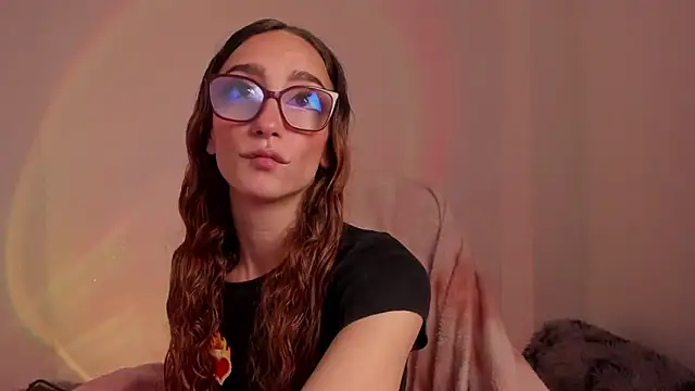 Snapshot of _lh_ chatting on October 21, 2:07 pm lh online show from October 21, 2:07 pm