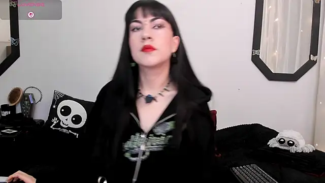 Amy Aloqua online show from April 26, 3:42 pm