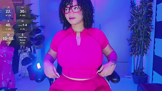 Snapshot of MalaikaBrown chatting on October 22, 12:05 pm MalaikaBrown online show from October 22, 12:05 pm