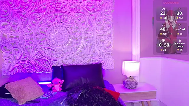 Snapshot of MalaikaBrown chatting on December 1, 12:32 pm MalaikaBrown online show from December 1, 12:32 pm