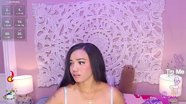 MalaikaBrown online show from June 9, 4:35 am