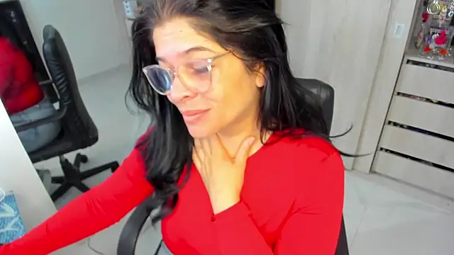 BellaFlaming online show from June 18, 12:53 pm