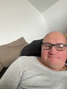 Snapshot of vanjbi45 chatting on January 26, 11:50 am vanjbi45 online show from January 26, 11:50 am