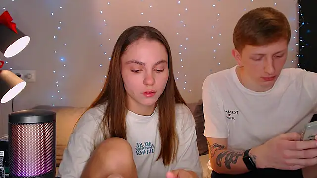 juliaanddima online show from December 17, 7:18 am