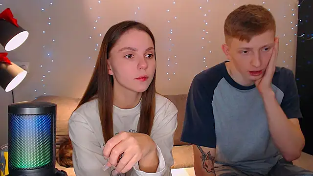 juliaanddima online show from December 28, 9:08 pm