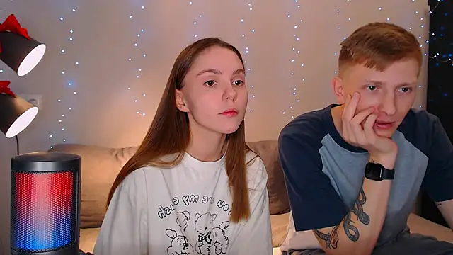 juliaanddima online show from December 29, 12:09 am