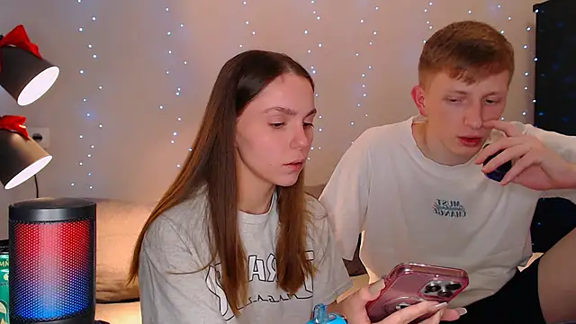 Snapshot of juliaanddima chatting on January 10, 8:48 pm juliaanddima online show from January 10, 8:48 pm