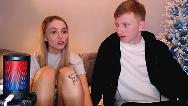 juliaanddima online show from January 12, 9:20 pm