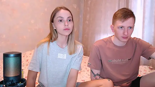 juliaanddima online show from June 17, 7:44 am