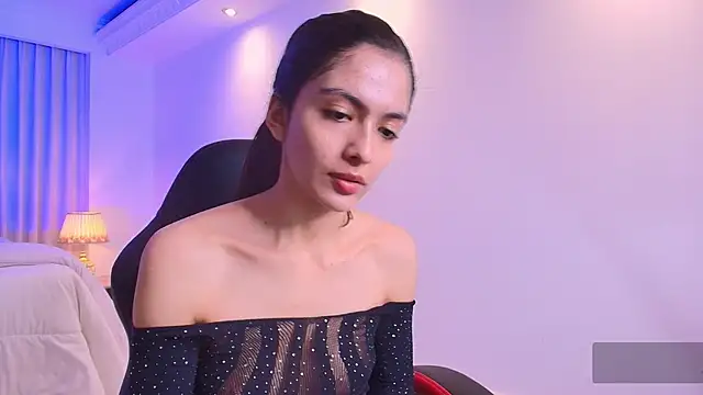 Snapshot of miiaa_evans chatting on March 22, 3:20 am miiaa evans online show from March 22, 3:20 am