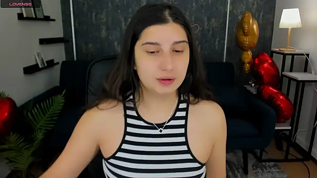 Snapshot of Linda_EX chatting on February 15, 8:00 am Linda EX online show from February 15, 8:00 am