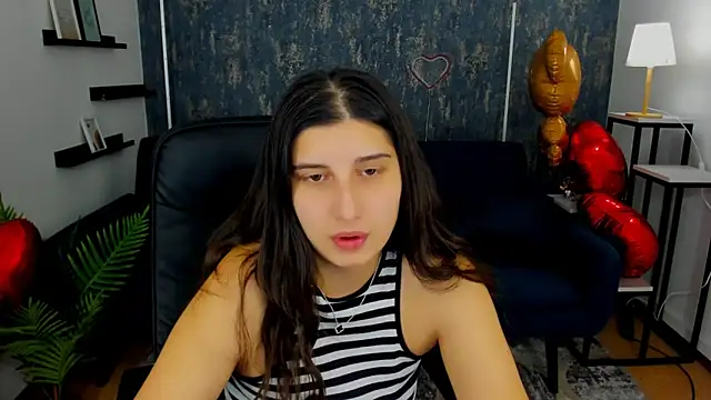 Snapshot of Linda_EX chatting on February 15, 12:01 pm Linda EX online show from February 15, 12:01 pm