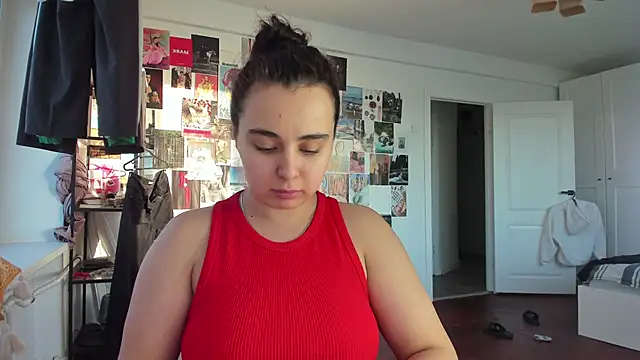 Snapshot of Tenderalise chatting on January 18, 12:36 pm Tenderalise online show from January 18, 12:36 pm