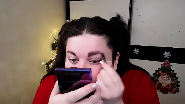 Snapshot of Emily_Mo chatting on December 4, 6:34 am Emily Mo online show from December 4, 6:34 am