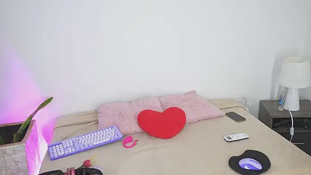 Anais aradia online show from July 31, 2:22 am