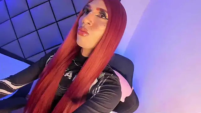 Snapshot of GeorginaCute_ chatting on October 19, 1:23 pm GeorginaCute online show from October 19, 1:23 pm