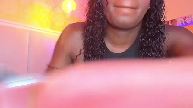 NaiaGils online show from March 10, 6:46 pm