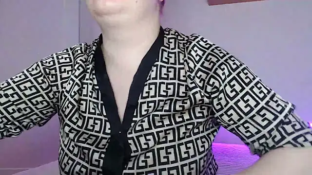 Snapshot of Karolina_love_ chatting on February 22, 7:56 pm Karolina love online show from February 22, 7:56 pm