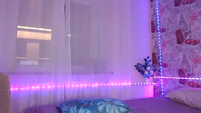 Snapshot of Karolina_love_ chatting on May 31, 8:54 pm Karolina love online show from May 31, 8:54 pm
