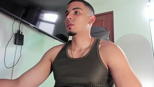 joss 111 online show from November 12, 12:16 pm