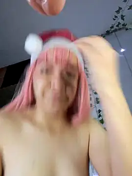 Snapshot of PastelitoGaming chatting on December 25, 3:40 am PastelitoGaming online show from December 25, 3:40 am