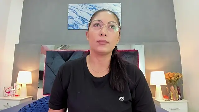 Snapshot of Lauralove_69 chatting on October 21, 7:25 pm Lauralove 69 online show from October 21, 7:25 pm